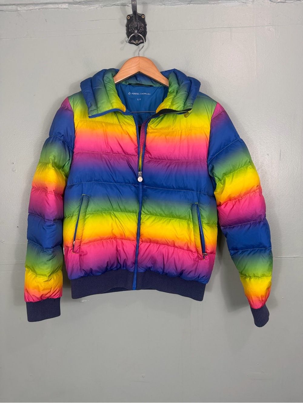 Perfect Moment Super Star Rainbow Puffer Jacket Large Women’s